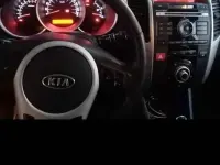 Usata Kia Venga 90 CV (66 kW) 2012 Nero Utilitaria