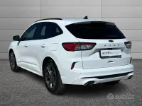 Usata Ford Kuga ST-Line 150 CV (110 kW) 2023 Bianco SUV