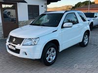 Usata Suzuki Grand Vitara 129 CV (94 kW) 2010 Bianco SUV