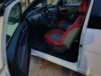 Usata Lancia Ypsilon 69 CV (50 kW) 2004 Bianco Utilitaria