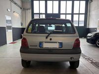Usata Renault Twingo 58 CV (42 kW) 2003 Argento Utilitaria