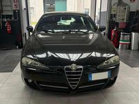 Usata Alfa Romeo 147 Distinctive 105 CV (77 kW) 2009 Nero Utilitaria
