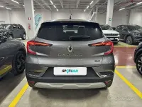 Usata Renault Captur Techno 143 CV (105 kW) 2023 Grigio SUV
