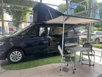 Nuova VW California Beach 150 CV (110 kW) 2025 Starlight blue metallizzato/ Furgone