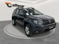 Usata Dacia Duster Comfort 101 CV (74 kW) 2020 Grigio scuro SUV
