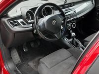Usata Alfa Romeo Giulietta 105 CV (77 kW) 2012 Rosso Utilitaria