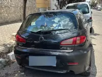 Usata Alfa Romeo 147 150 CV (110 kW) 2005 Nero Utilitaria