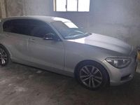 Usata BMW 118 143 CV (105 kW) 2014 Argento Utilitaria