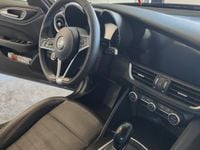 Usata Alfa Romeo Giulia 180 CV (132 kW) 2018 Blu Berlina