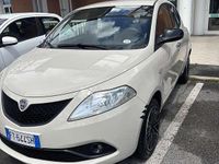 Usata Lancia Ypsilon Gold 69 CV (50 kW) 2018 Utilitaria