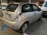 Usata Lancia Ypsilon 90 CV (66 kW) 2009 Arancione Utilitaria