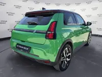 Usata Renault 5 E-Tech Komfort 110 kW (150 CV) 2025 Verde Utilitaria