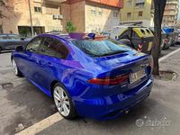 Usata Jaguar XE R-Dynamic 300 CV (220 kW) 2020 Blu Berlina