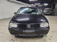 Usata VW Golf IV 131 CV (96 kW) 2003 Grigio scuro Berlina