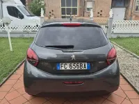 Usata Peugeot 208 75 CV (55 kW) 2016 Grigio Utilitaria