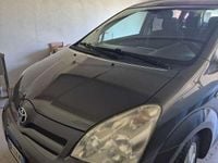 Usata Toyota Corolla Verso 136 CV (100 kW) 2006 Grigio Monovolume