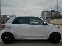 Usata Smart ForFour Passion 71 CV (52 kW) 2017 Bianco Utilitaria