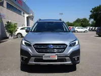 Usata Subaru Outback Premium 169 CV (124 kW) 2023 Argento Station wagon