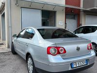 Usata VW Passat 140 CV (102 kW) 2008 Grigio Berlina