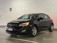 Usata Opel Astra Cosmo 115 CV (84 kW) 2011 Nero Berlina