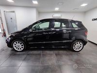 Usata Mercedes B200 140 CV (102 kW) 2008 Nero Monovolume