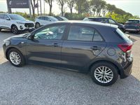 Usata Kia Rio 84 CV (61 kW) 2020 Nero Utilitaria