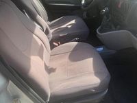 Begagnad Fiat Doblò 90 HK (66 kW) 2009 Grå Minibuss