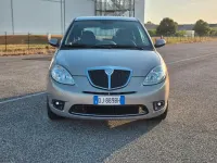 Usata Lancia Ypsilon 60 CV (44 kW) 2007 Argento Utilitaria