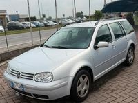 Begagnad VW Golf IV 2000 Grå Kombi