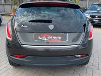Usata Lancia Delta Platinum 120 CV (88 kW) 2011 Grigio Utilitaria