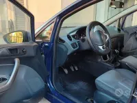 Usata Ford Fiesta 97 CV (71 kW) 2010 Blu Utilitaria