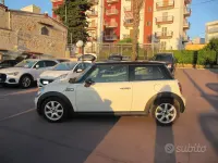Usata Mini Cooper D 109 CV (80 kW) 2008 Beige Utilitaria