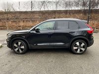 Usata Volvo XC40 Momentum 197 CV (144 kW) 2021 Nero SUV