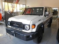 Nuova Toyota Land Cruiser 231 CV (169 kW) 2026 Bianco SUV