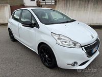 Usata Peugeot 208 Sport 2013 Bianco Utilitaria