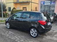 Usata Opel Meriva Cosmo 120 CV (88 kW) 2016 Nero Monovolume