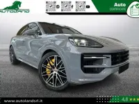 Nuova Porsche Cayenne 500 CV (367 kW) 2025 Grigio pastello SUV