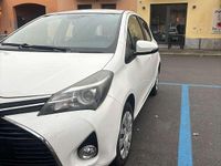 Usata Toyota Yaris Active 69 CV (50 kW) 2015 Berlina