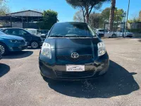 Usata Toyota Yaris Sol 69 CV (50 kW) 2010 Nero Utilitaria