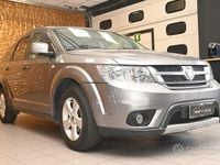 Usata Fiat Freemont Urban 170 CV (125 kW) 2011 Grigio SUV