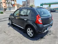 Usata Dacia Sandero Stepway 90 CV (66 kW) 2012 Grigio Berlina