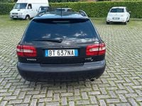 Usata Volvo V40 122 CV (89 kW) 2001 Nero Station wagon