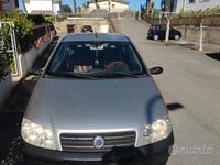 Usata Fiat Punto 80 CV (58 kW) 2004 Grigio Utilitaria