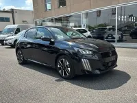 Usata Peugeot 208 Allure 101 CV (74 kW) 2025 Nero Utilitaria