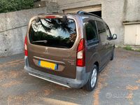 Begagnad Peugeot Partner Tepee Outdoor 92 HK (67 kW) 2014 Brun Minibuss
