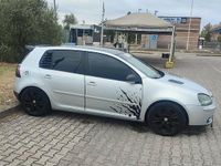 Usata VW Golf V 115 CV (84 kW) 2004 Grigio Utilitaria