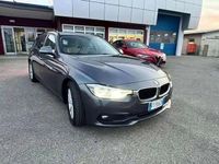 Usata BMW 318 Advantage 150 CV (110 kW) 2019 Black sapphire (metallizzato) Station wagon