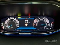 Usata Peugeot 3008 2001 Rosso Utilitaria