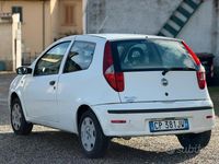Usata Fiat Punto Dynamic 59 CV (43 kW) 2005 Bianco Utilitaria