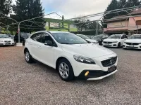 Usata Volvo V40 CC Business Edition 115 CV (84 kW) 2015 Bianco Station wagon